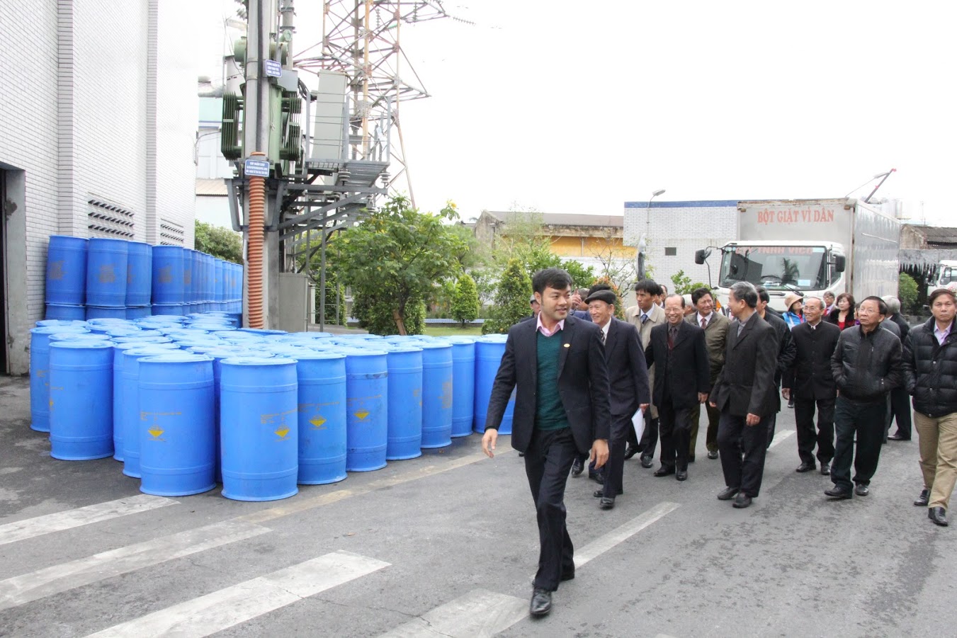 Liên hiệp các Hội Khoa học và Kĩ thuật Hải Phong tham quan nhà mày Công ty VICO Lien hiep cac hoi Khoa hoc va Ki thuat Hai Phong tham quan nha may cong ty VICO