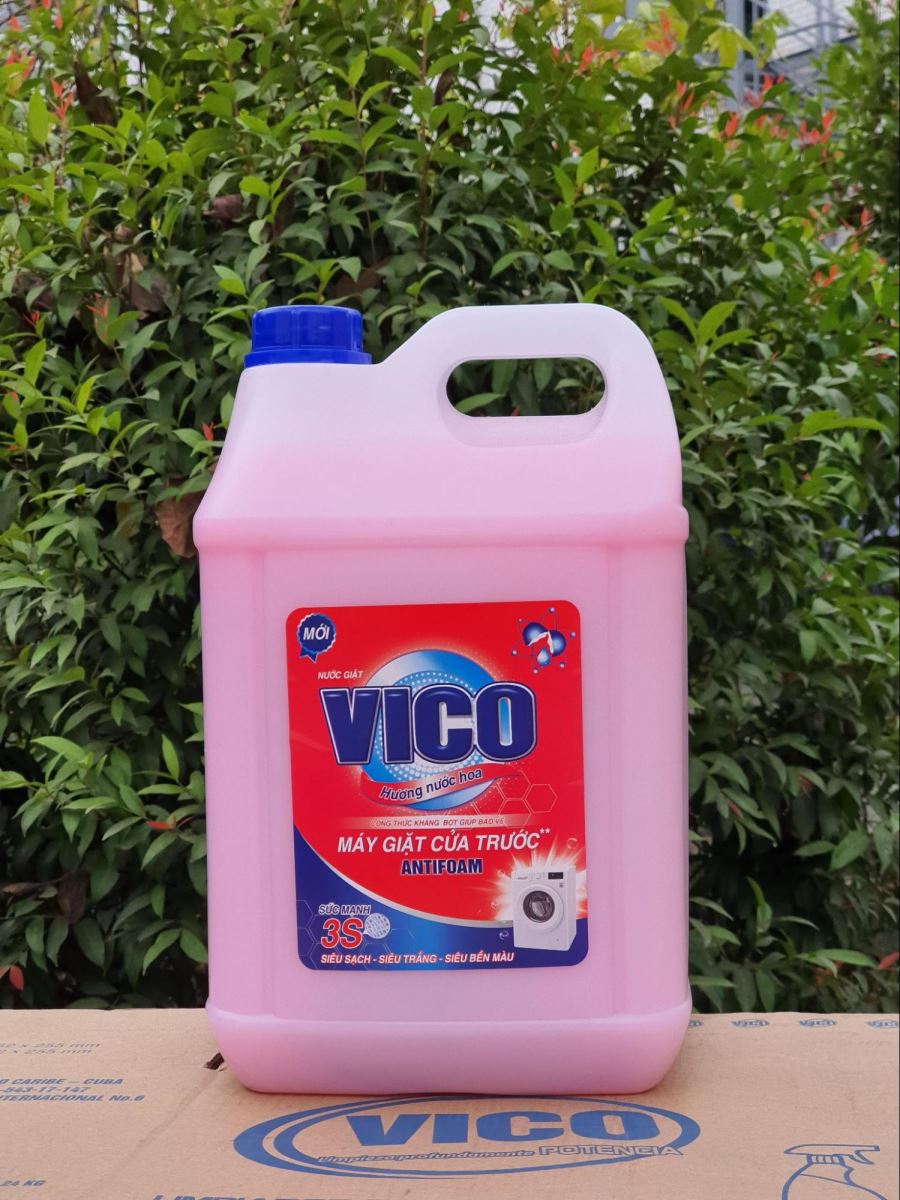 Nước giặt VICO can 10 lít sử dụng cho tiệm giặt là giúp tiết kiệm chi phí